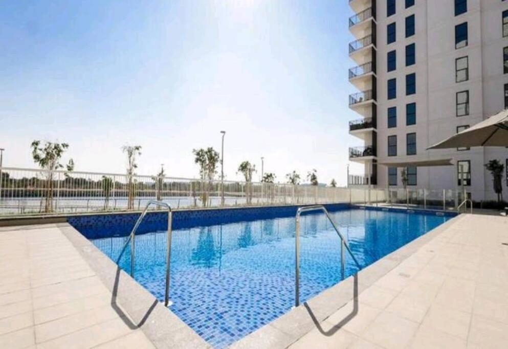 Appartement Cozy In Yas Island With Canal View